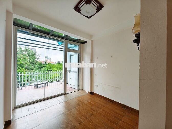 Cho thuê nhà nguyên căn Chiến Thắng - Hà Đông 45m2 x 4T chỉ 19tr