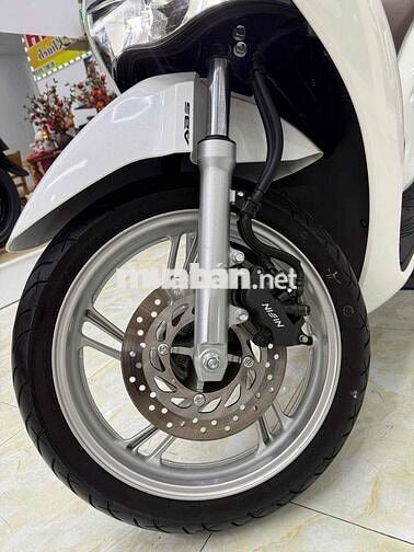 Honda SH125 CBS 2023 Trắng 3000 km