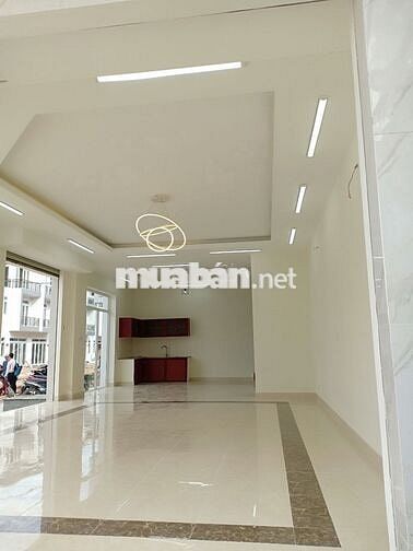 Chính chủ Cần bán căn nhà phố ba tầng, view đẹp, Đức Hoà, Long An