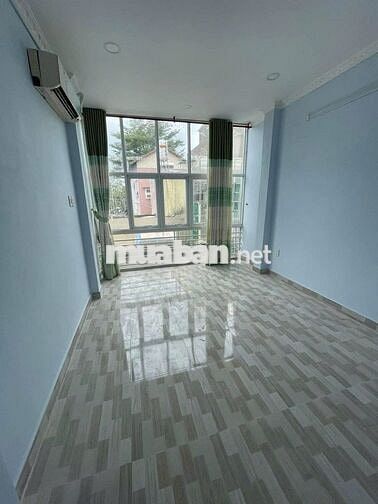 NHÀ NGUYÊN CĂN 1 TRỆT 1 LẦU NGAY NHÀ THỜ TÂN ĐỊNH 60M2 BAN CÔNG RIÊNG