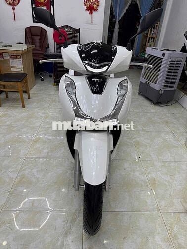 Honda SH125 CBS 2023 Trắng 3000 km