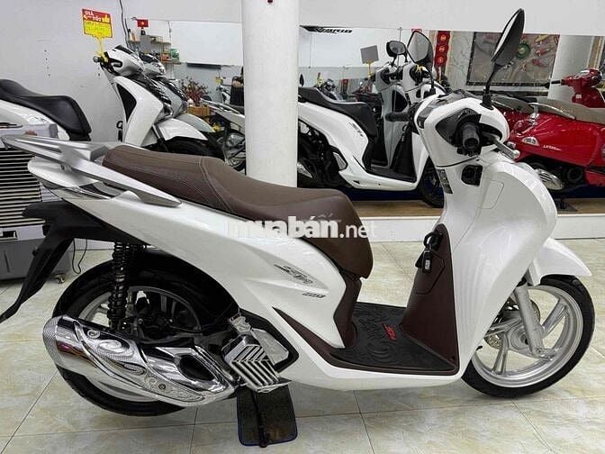 Honda SH125 CBS 2023 Trắng 3000 km