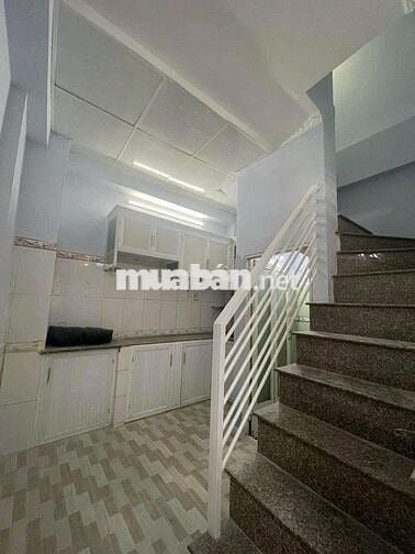 NHÀ NGUYÊN CĂN 1 TRỆT 1 LẦU NGAY NHÀ THỜ TÂN ĐỊNH 60M2 BAN CÔNG RIÊNG