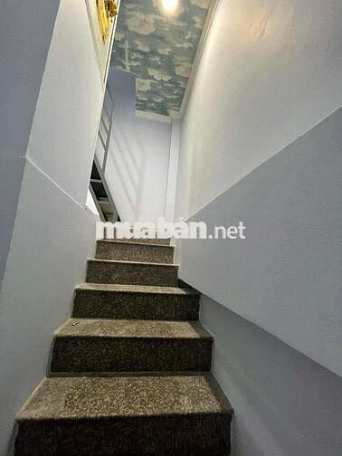 NHÀ NGUYÊN CĂN 1 TRỆT 1 LẦU NGAY NHÀ THỜ TÂN ĐỊNH 60M2 BAN CÔNG RIÊNG