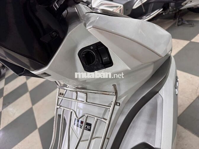 Honda Air Blade 2016 Trắng Smartkey