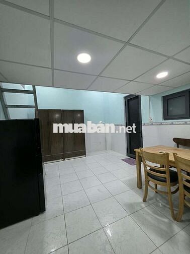 Phòng Gác 35m2 _ Full Nội Thất , Phan Văn Trị Gần ĐH VLU, Hutech, UEF