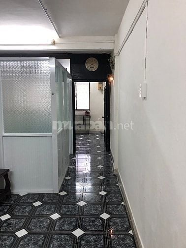 Cho thuê căn hộ chung cư mặt tiền đường Đông Hồ ngay chợ Phạm Thế Hiển