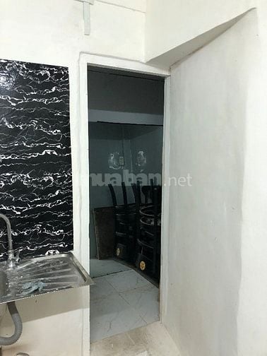 Cho thuê căn hộ chung cư mặt tiền đường Đông Hồ ngay chợ Phạm Thế Hiển