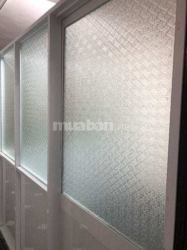 Cho thuê căn hộ chung cư mặt tiền đường Đông Hồ ngay chợ Phạm Thế Hiển