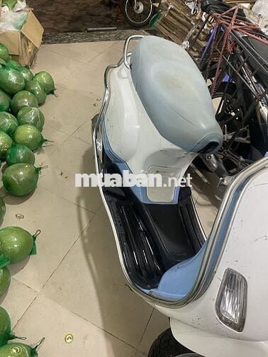 Piaggio Vespa Kim phun điện tử màu Trắng