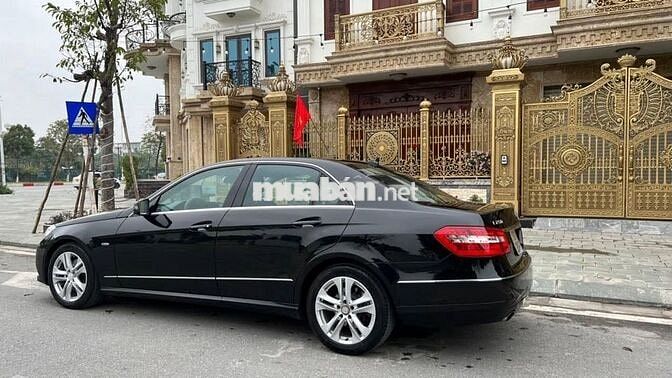 Bán xe Mercedes E250 2010 biển 4 số 1 chủ từ đầu