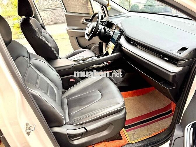 Hyundai Custin 2023 1.5 AT Tubor Trắng