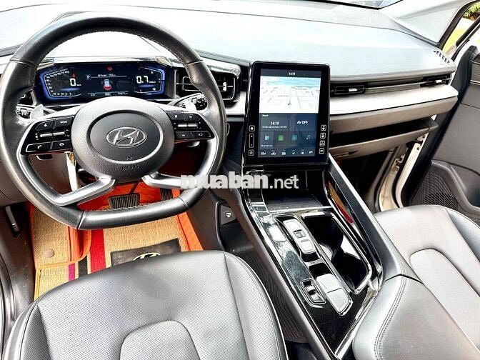 Hyundai Custin 2023 1.5 AT Tubor Trắng