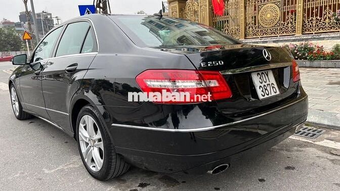 Bán xe Mercedes E250 2010 biển 4 số 1 chủ từ đầu