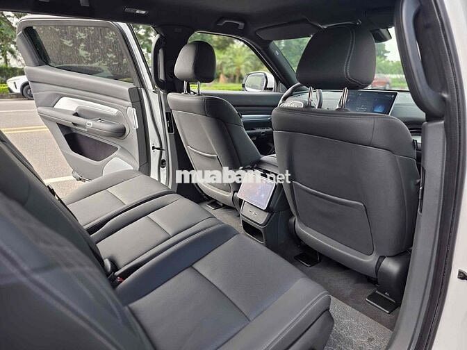 Vinfast VF9 Plus 2024 Trắng 7 chỗ 48000 km