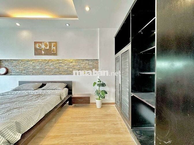 Nhà tớ - Cho thuê căn 1PN Bancony ngay trung tâm Bình Thạnh