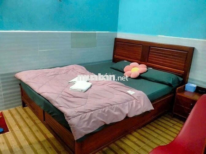 Cần cho thuê căn hộ dich vụ ĐHT 39.DT 4 x 26  1 trẻt 6 lầu .23Pn 24WS.