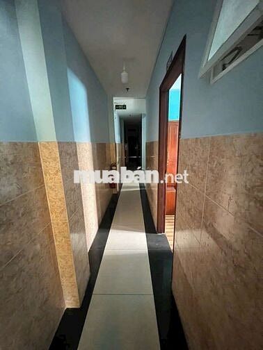 Cần cho thuê căn hộ dich vụ ĐHT 39.DT 4 x 26  1 trẻt 6 lầu .23Pn 24WS.