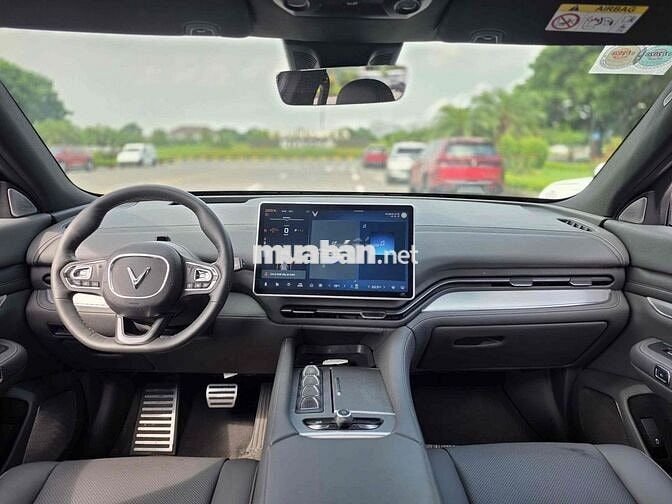 Vinfast VF9 Plus 2024 Trắng 7 chỗ 48000 km