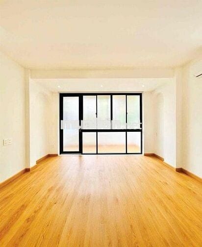 NHÀ MỚI XÂY SỬA - 201B Võ Văn Tần, P.5, Q3 - Nhà mới đẹp sáng trưng