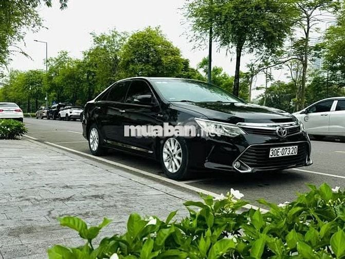 Toyota Camry 2.0E AT
