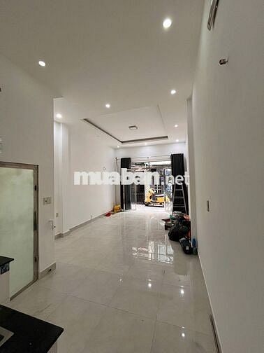Cho thuê nhà mới 1 lầu, Dt 4*9 gồm 2pn và 1 tollet. P.4, Q. Tân Bình