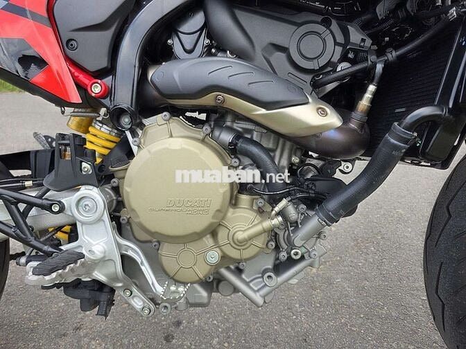 Ducati Hypermotard 698 Mono RVE Đỏ, Đen 699 km