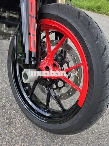 Ducati Hypermotard 698 Mono RVE Đỏ, Đen 699 km