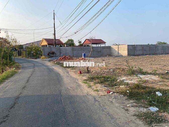 đất thổ cư mặt tiền nhựa 152m2. Xã Mỹ Lộc, cách Bình chánh 5km
