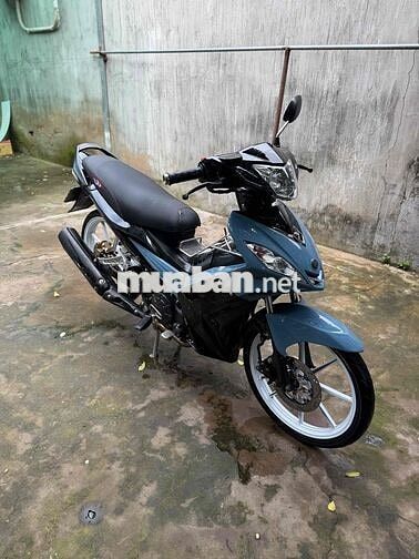 Yamaha Exciter Xanh đen xuống áo