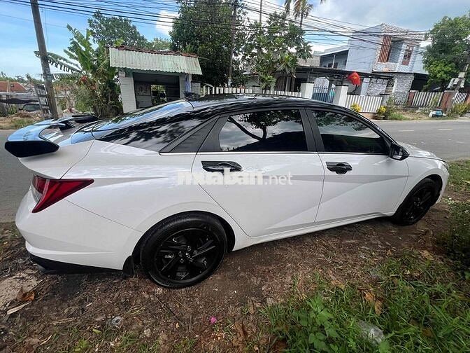 Hyundai Elantra 2022 Bản đặc biệt Trắng