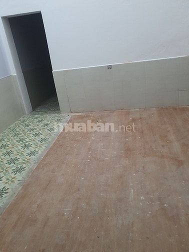 Tôi cần cho thuê nhà trong ngõ 50 Lĩnh Nam, 52m2, 2 tầng, 4 PN, 8 trệu