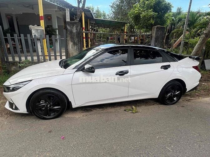 Hyundai Elantra 2022 Bản đặc biệt Trắng