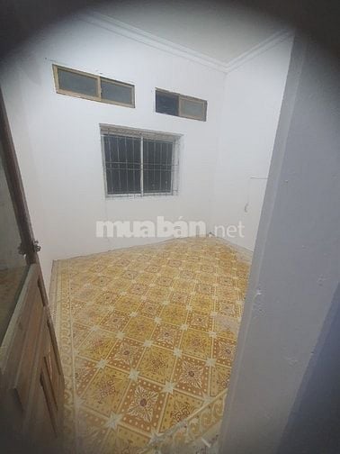 Tôi cần cho thuê nhà trong ngõ 50 Lĩnh Nam, 52m2, 2 tầng, 4 PN, 8 trệu
