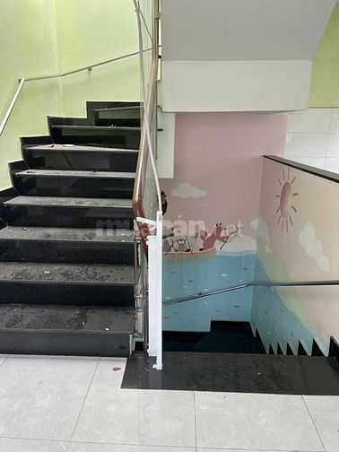 Cho thuê nhà phố trệt + 3 tầng  Nhánh đường Nguyễn Thị Định 