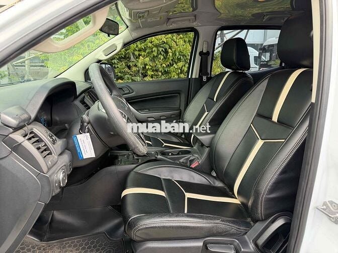 Ford Ranger XLS AT 2021 Trắng 60.000km
