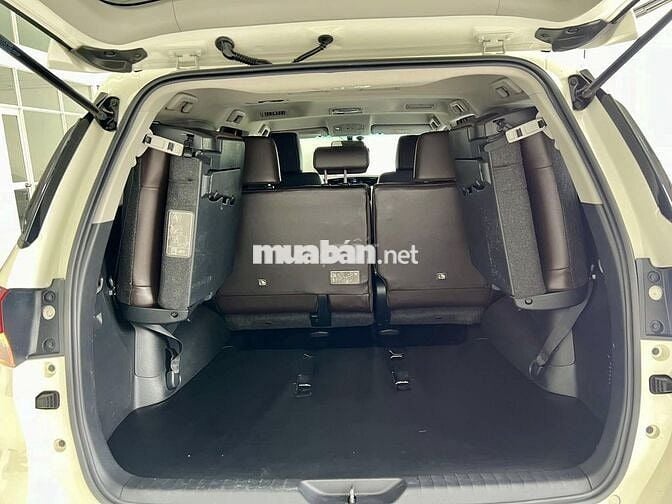Toyota Fortuner 2.7V 4x2 AT 2020 Trắng | 54,000 Km