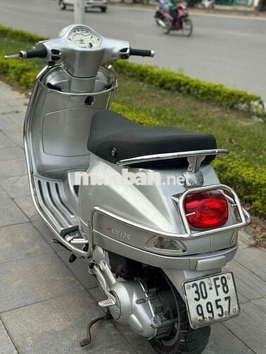 Piaggio Vespa LX 125 Cổ điển Bạc