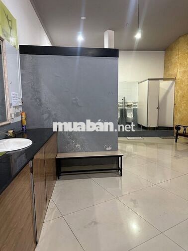 Tòa Nhà 3 Tầng Kinh Doanh Lê Duẩn