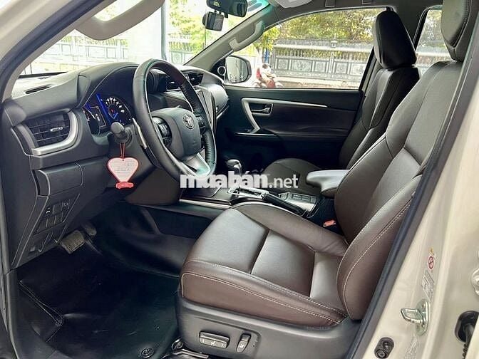 Toyota Fortuner 2.7V 4x2 AT 2020 Trắng | 54,000 Km