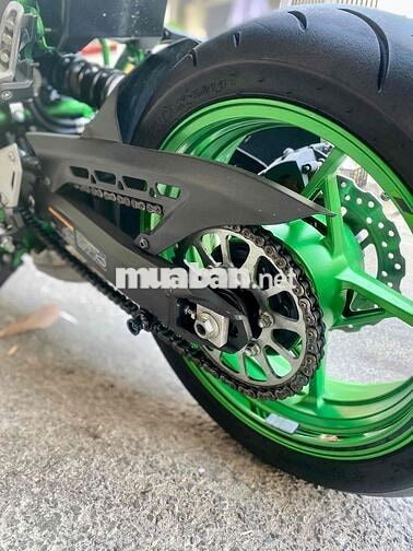 Kawasaki Z900 2023