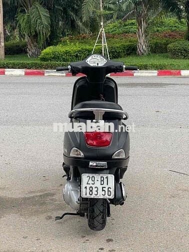 Piaggio Vespa LX 125 ie Đen