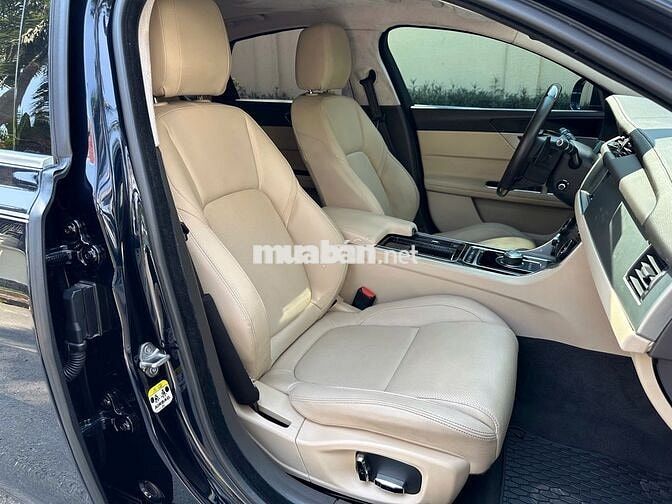 Jaguar XF 2017 Đen
