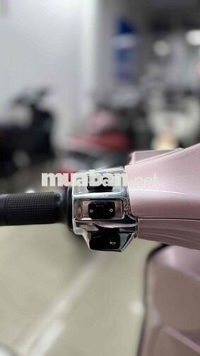 Vespa Sprint 2023 Hồng Porsche Ánh Kim siêu đẹp