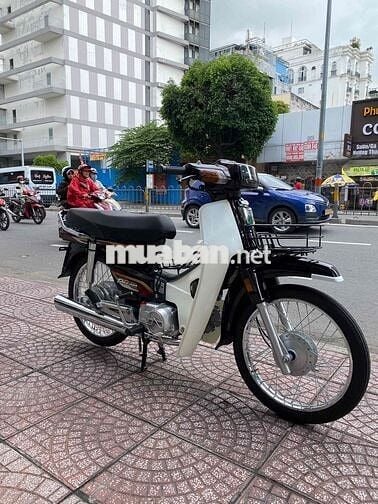 Honda Dream Thái 2000 Trắng, Đen Số sàn