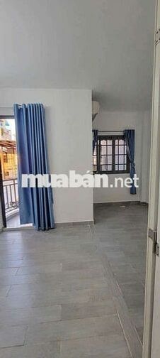 CHO THUÊ NHÀ 3 TẦNG HƯNG PHÚ Q8 HẺM BA GÁC 4M X 9M 2PN 3WC 11 TR/THÁNG