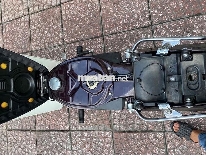 Honda Dream Thái 2000 Trắng, Đen Số sàn