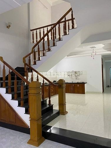 14TR-CHO THUÊ NHÀ 3 TẦNG MẶT TIỀN MAI CHÍ THỌ – HÒA XUÂN
