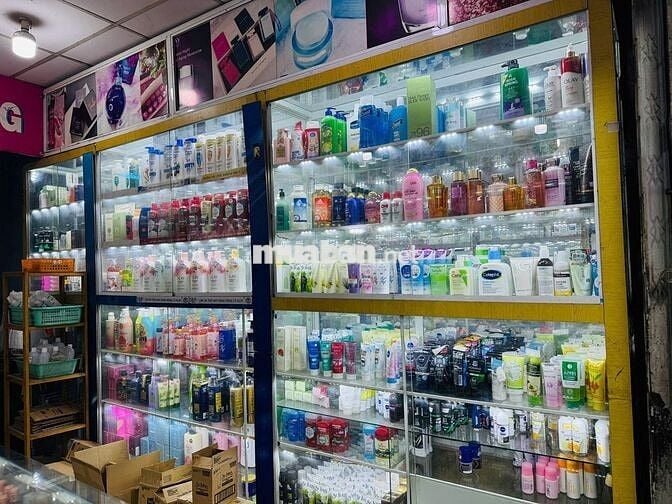 SANG NHƯỢNG CỬA HÀNG MỸ PHẨM HOẠT ĐỘNG 15 NĂM