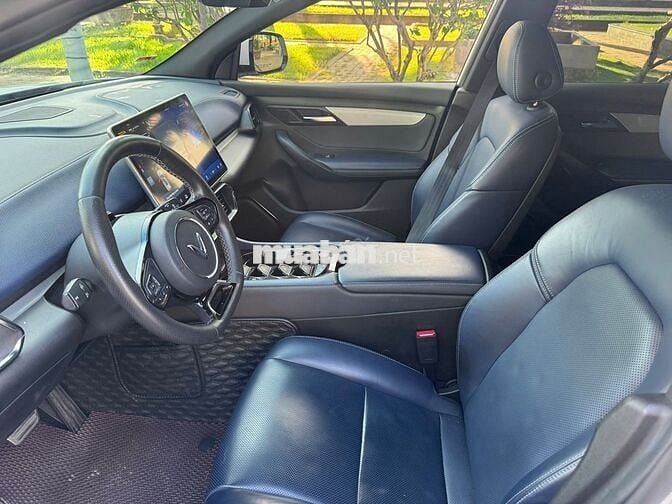 Vinfast VF8 Plus 2022- Màu trắng - 7v4km-Mua pin